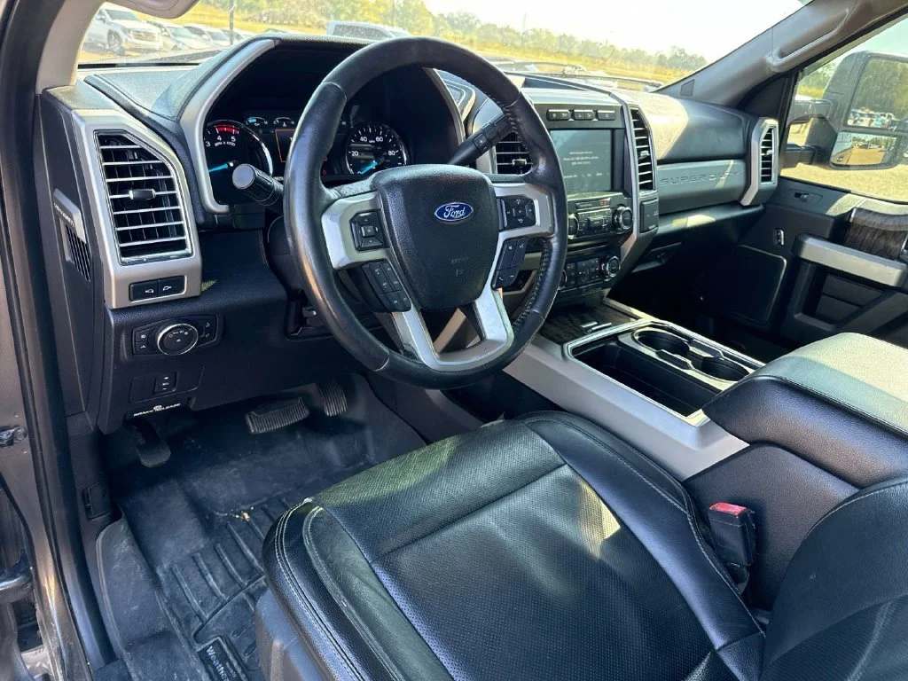 Used 2017 Gray Ford Lariat image 26
