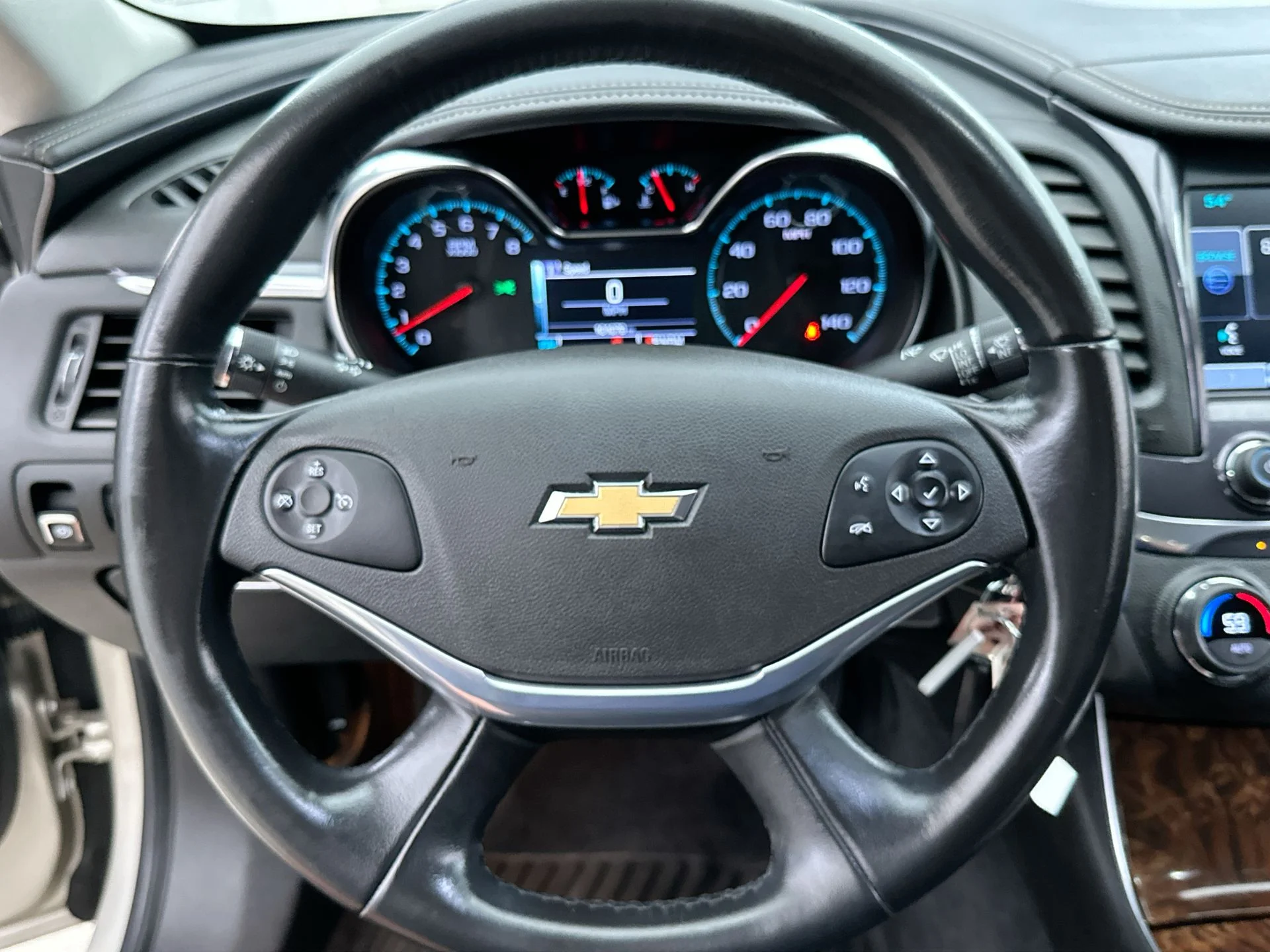 Used 2015 Gold Chevrolet LT image 29