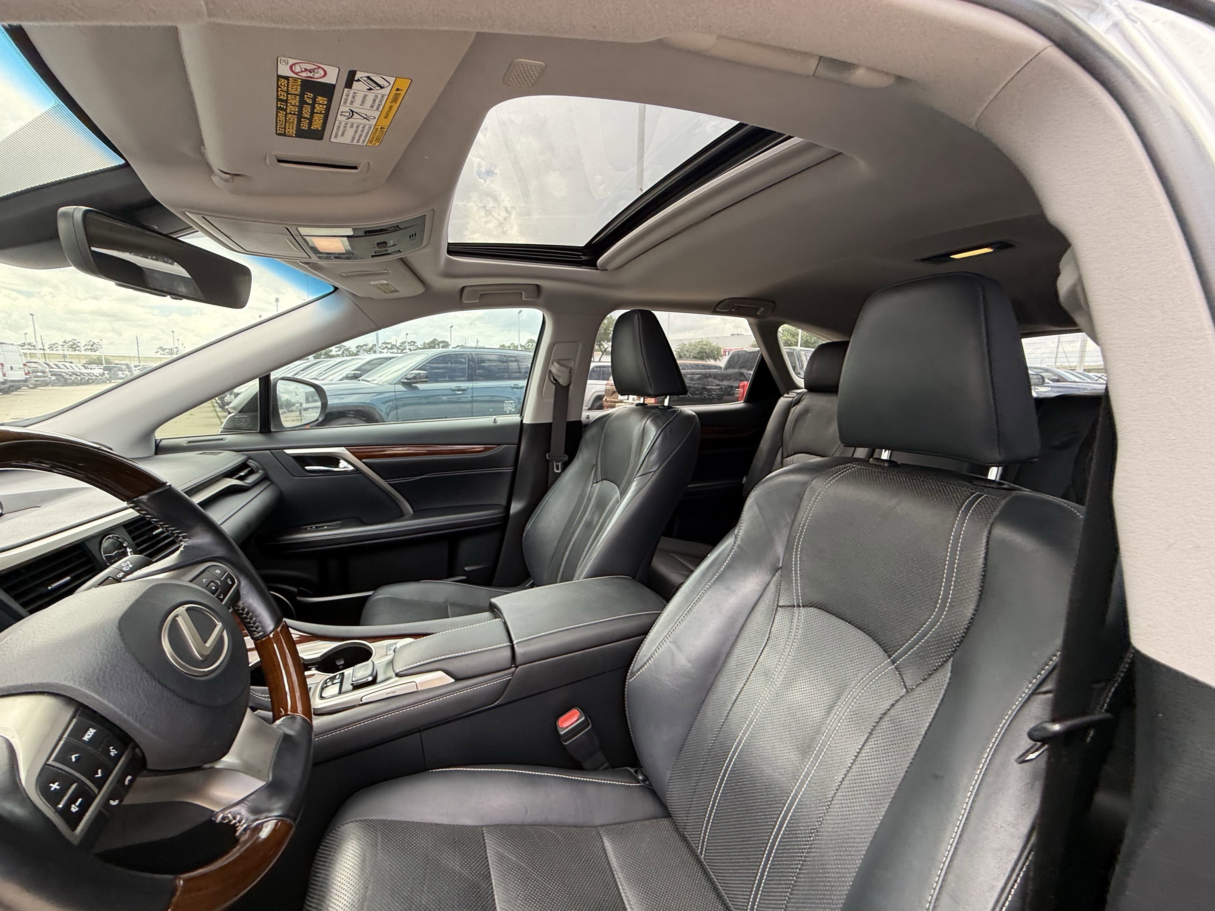 Used 2018 Silver Lexus RX 350L Premium image 27