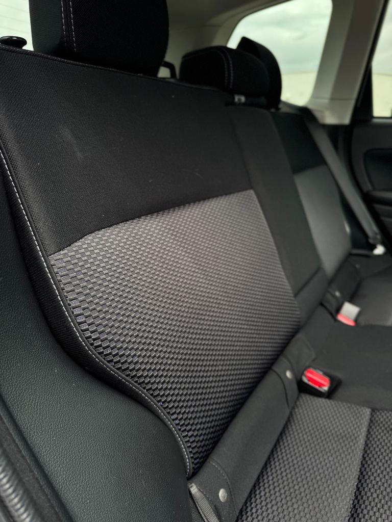 Used 2018 Ice Silver Metallic Subaru 2.5i Premium image 33