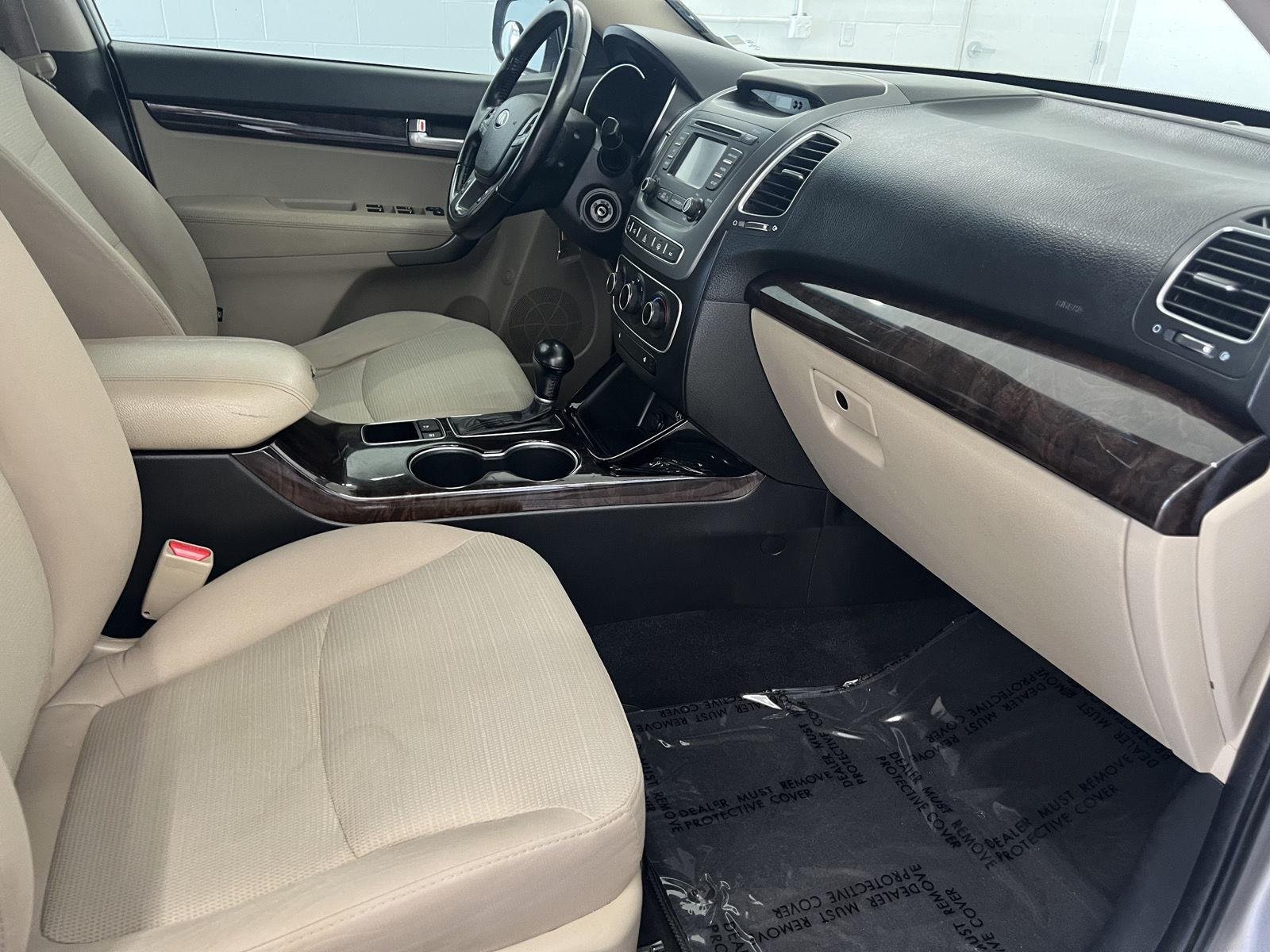 Used 2014 Satin Metal Kia LX image 25