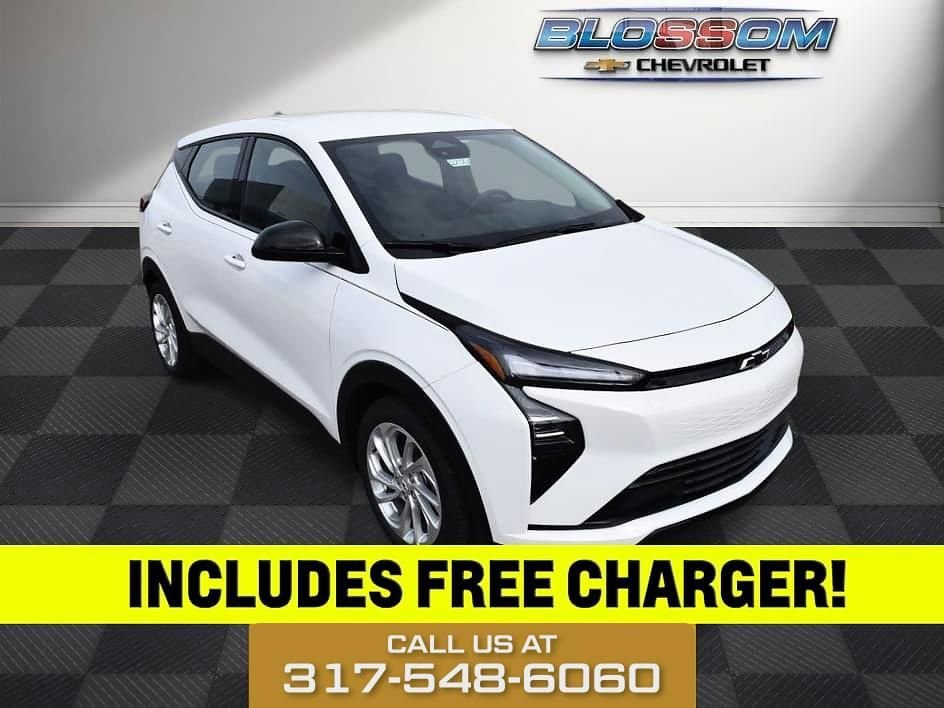 2027 Chevrolet Bolt EV LT Auto's photo