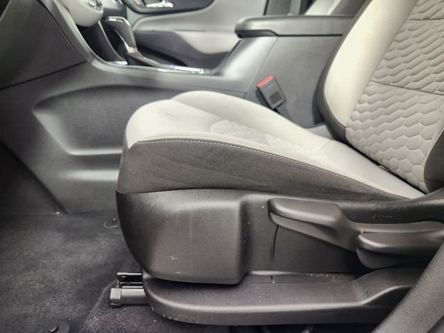 Used 2021 White Chevrolet LS image 13