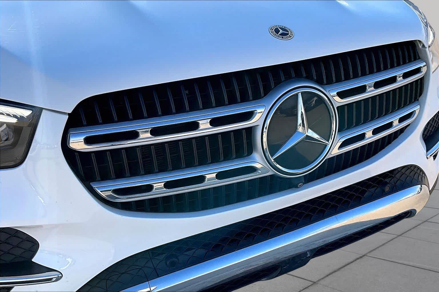 Used 2025 Polar White Mercedes-Benz GLE 350 image 30