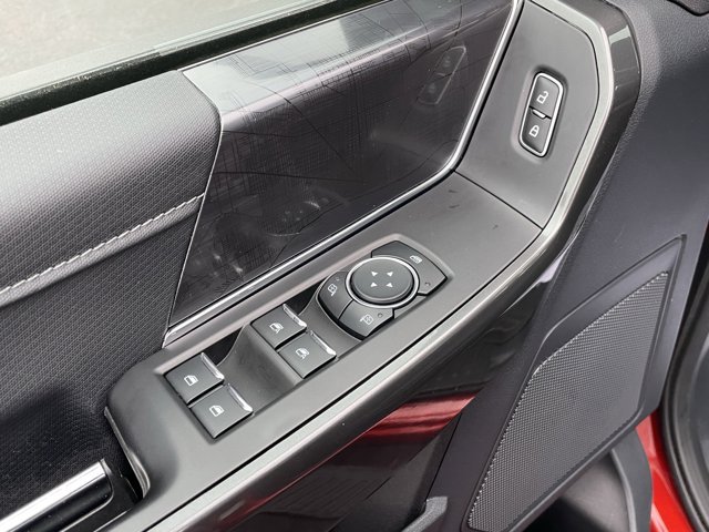 Used 2023 Hot Pepper Red Tinted Clearcoat Ford XLT image 51