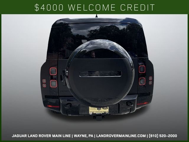 New 2026 Santorini Black LAND ROVER X-Dynamic SE image 4
