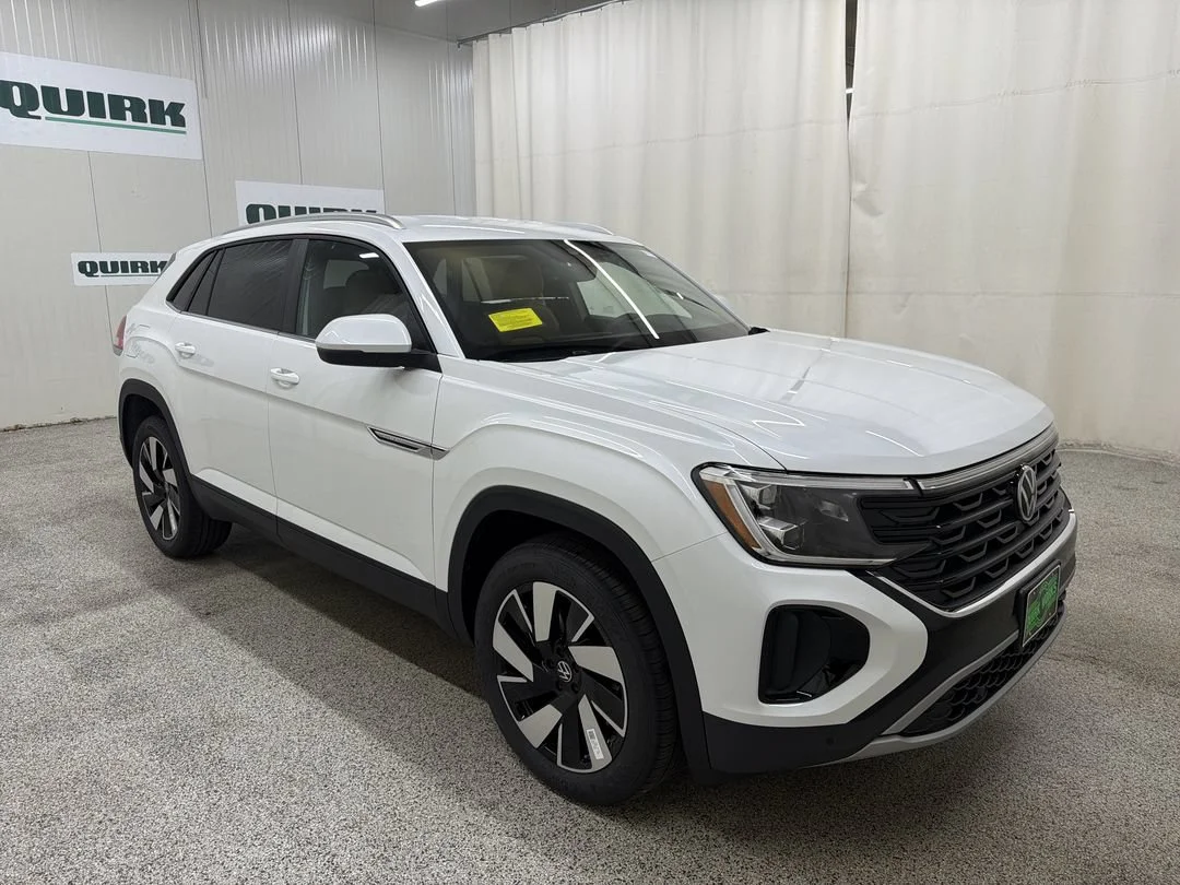 2026 Volkswagen Atlas Cross Sport SE w/Tech