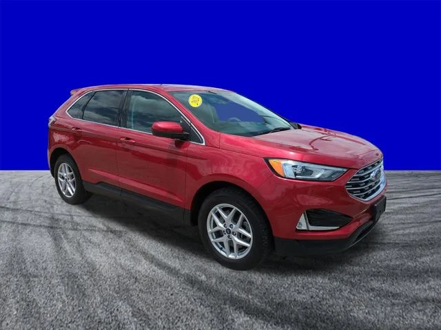 Used 2021 Red Ford SEL image 2
