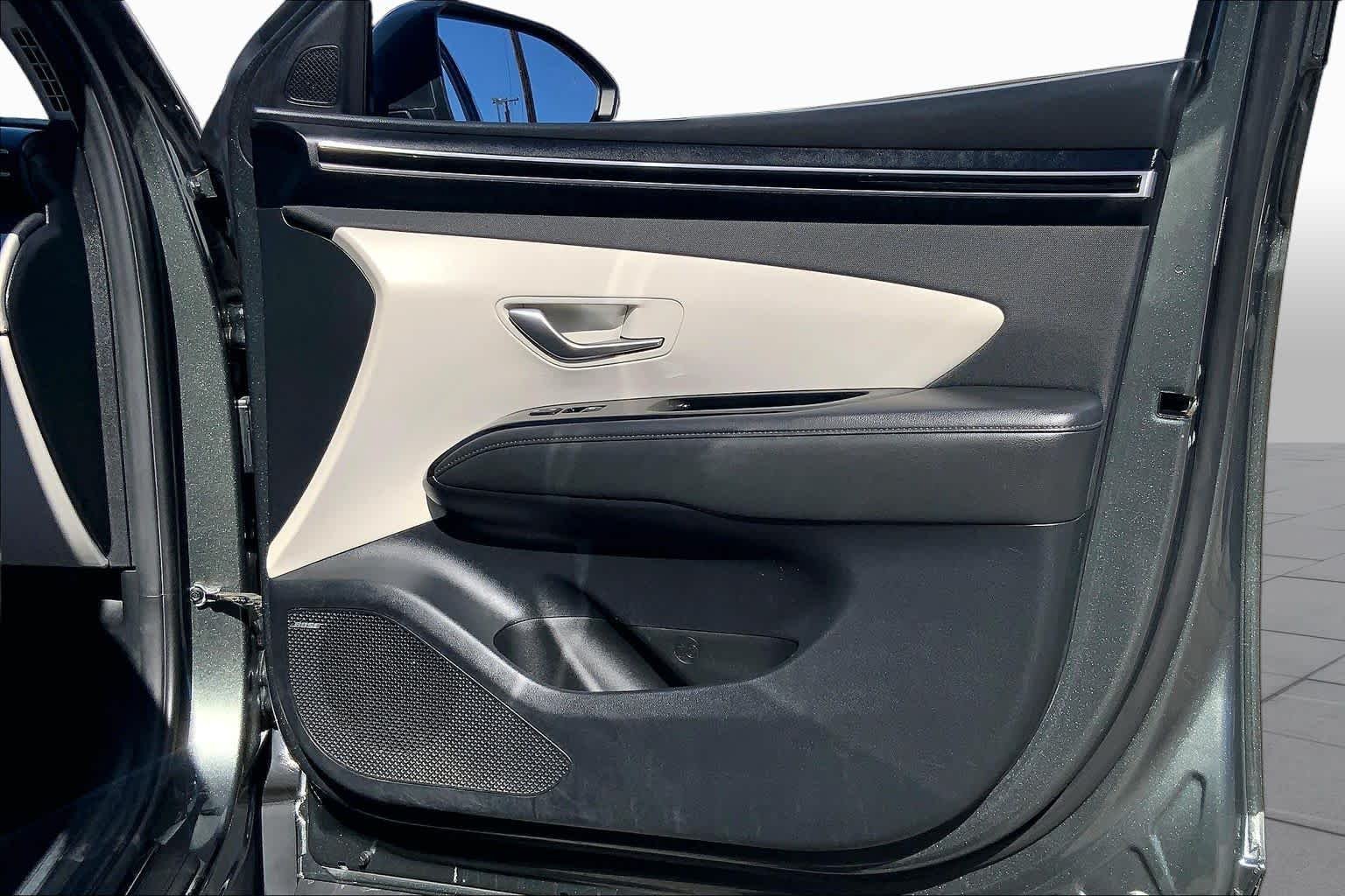 Used 2022 Amazon Gray Hyundai Limited image 20