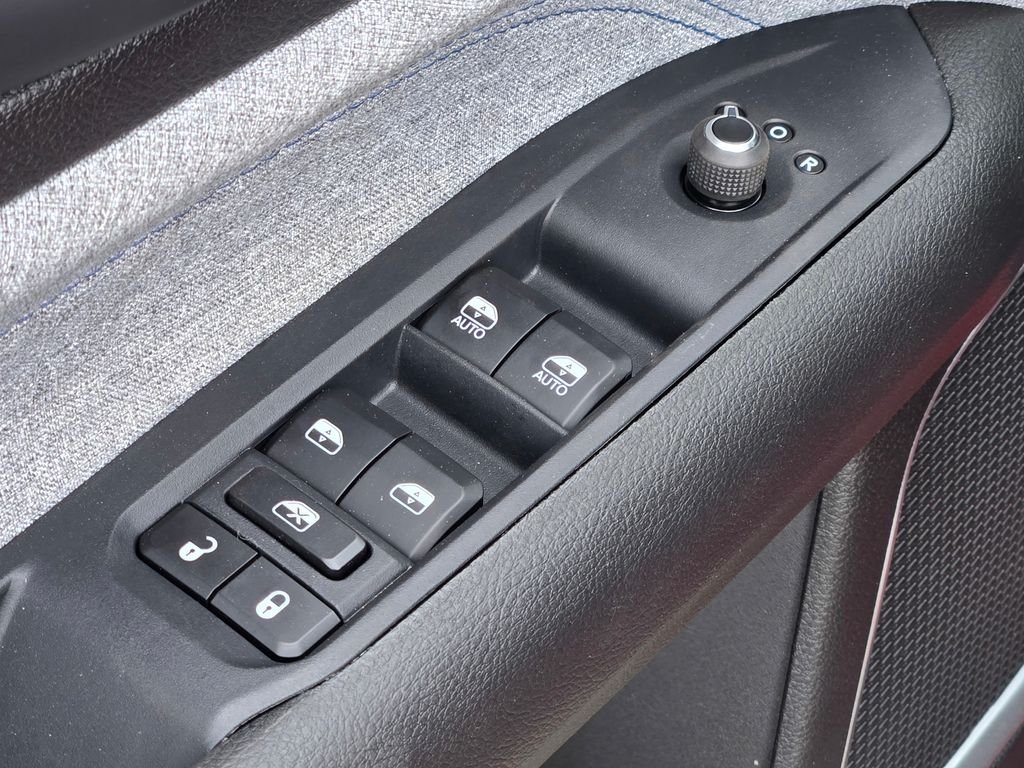 2025 Jeep Compass Latitude - Photo 28