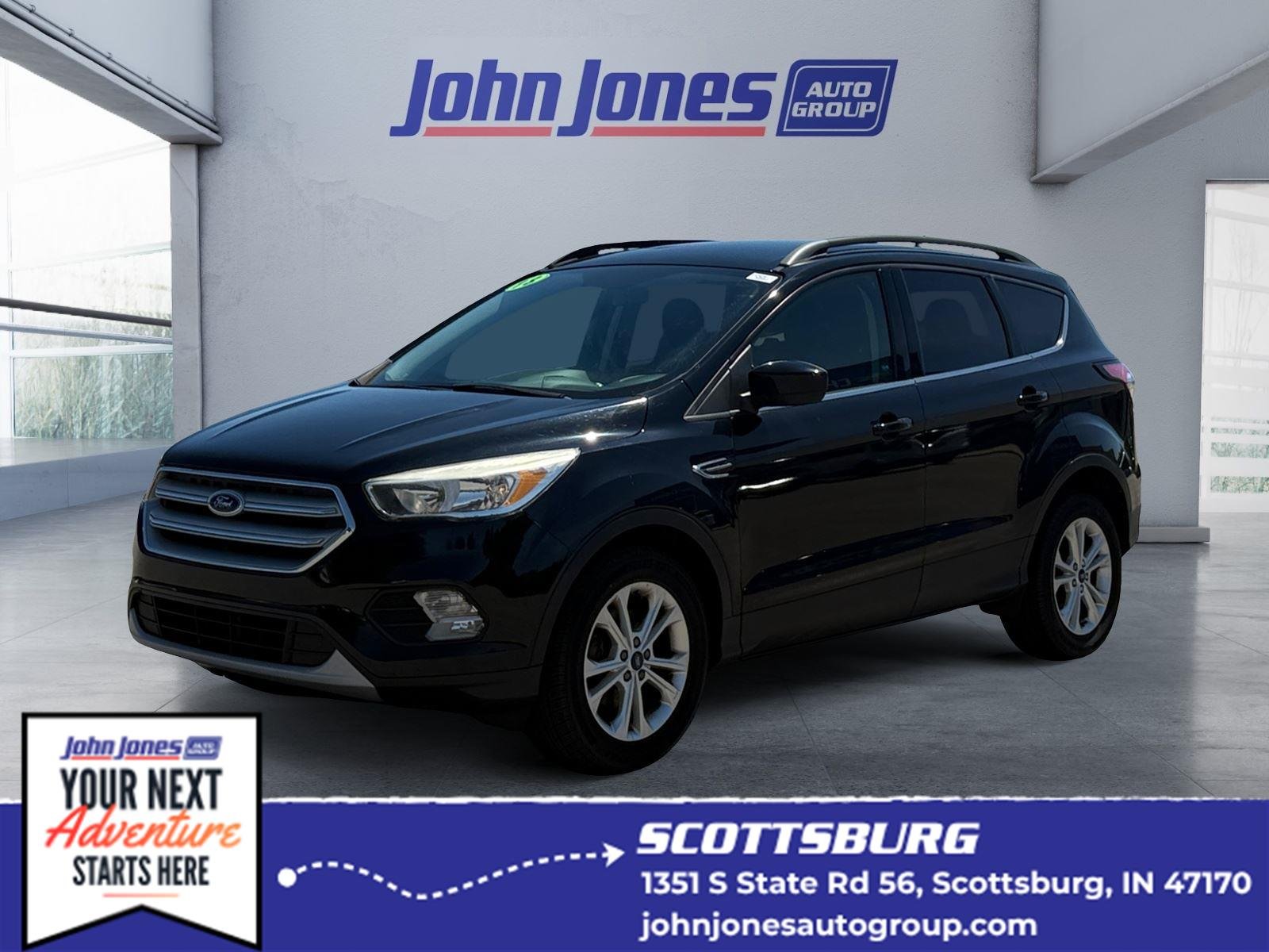 Used 2018 Shadow Black Ford SE image 1