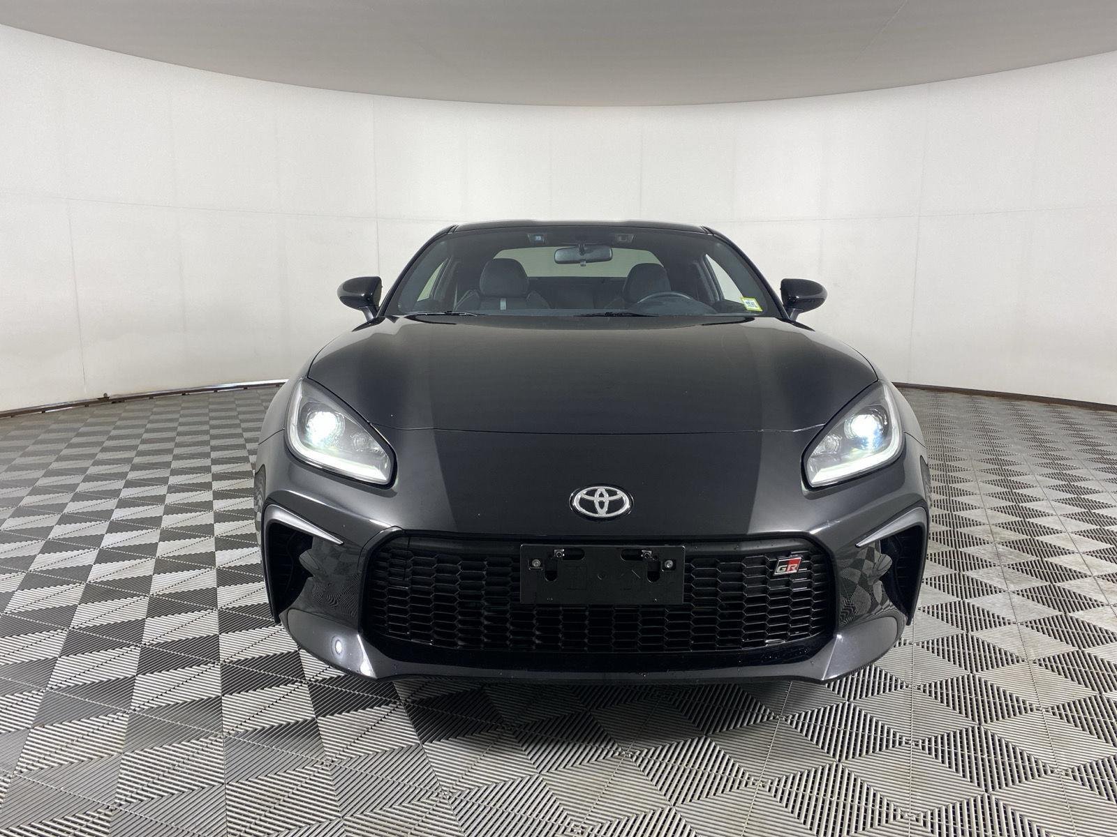 Used 2025 Raven Toyota Premium image 5