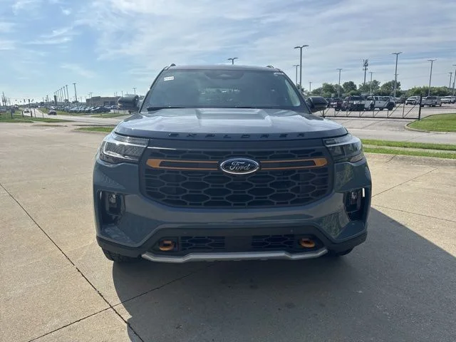 New 2026 Vapor Blue Metallic Ford Tremor® image 10