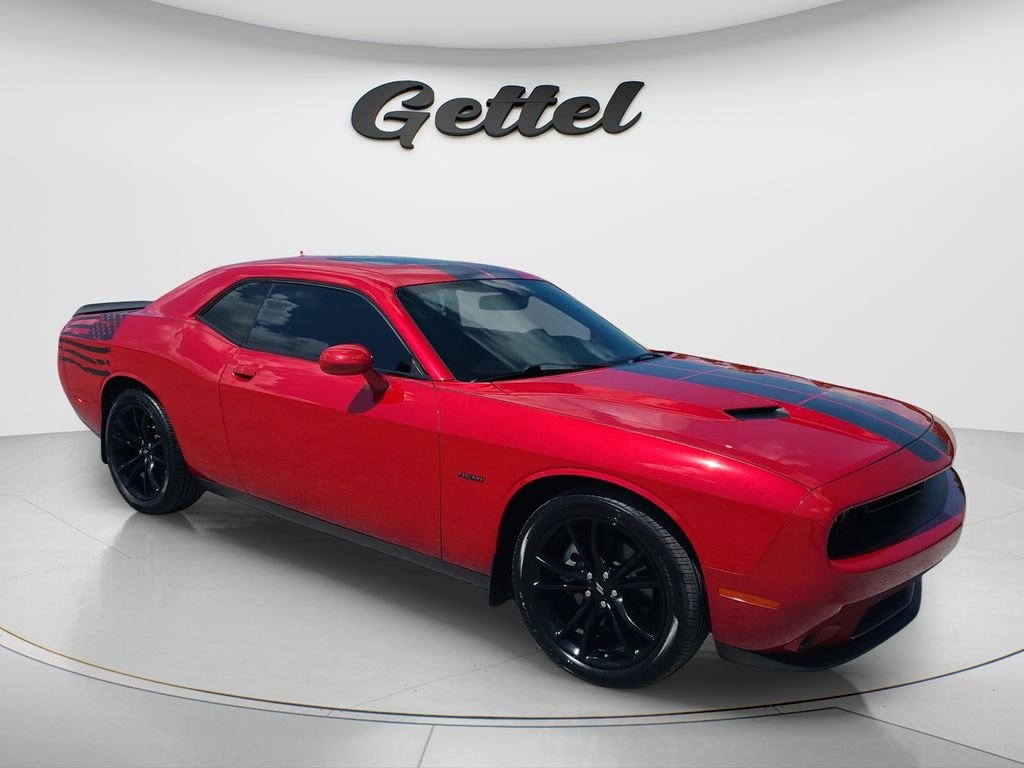Used 2018 Red Dodge R/T image 3