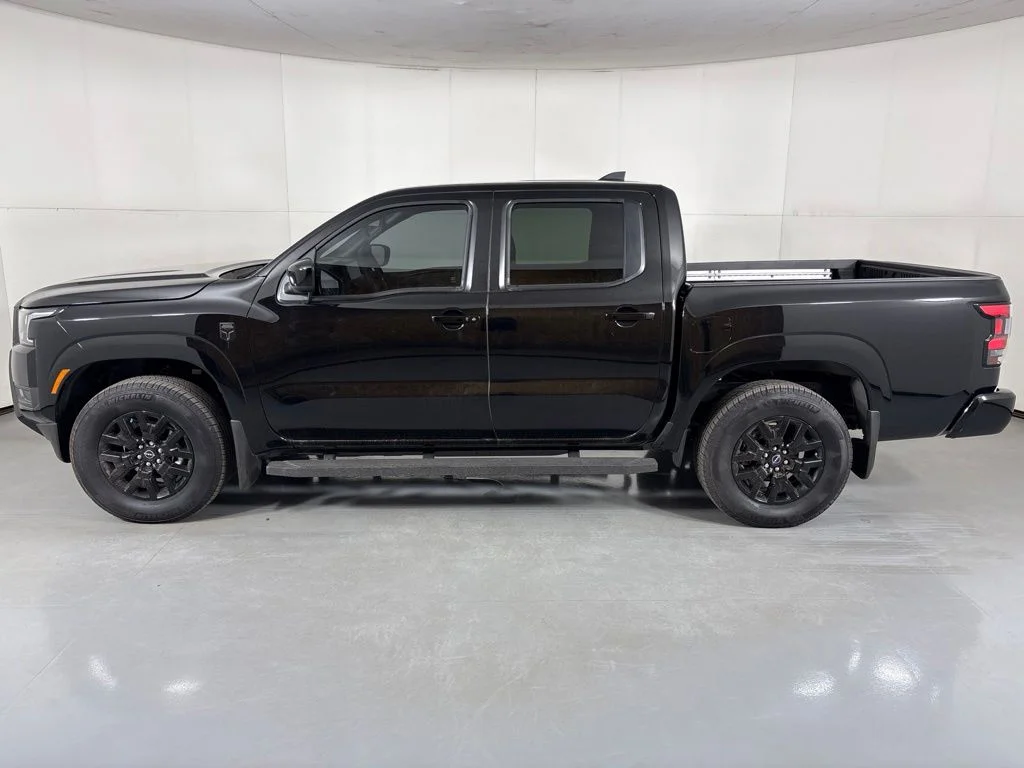 New 2026 Super Black Nissan Crew Cab SV image 5