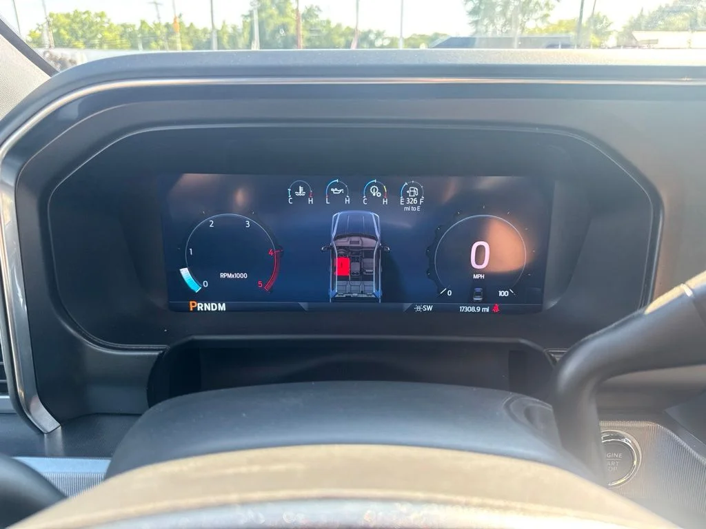 Used 2025 Black Metallic Ford Platinum image 18