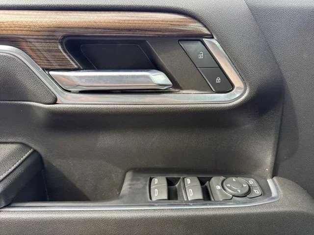Used 2023 Gray Chevrolet LT image 21