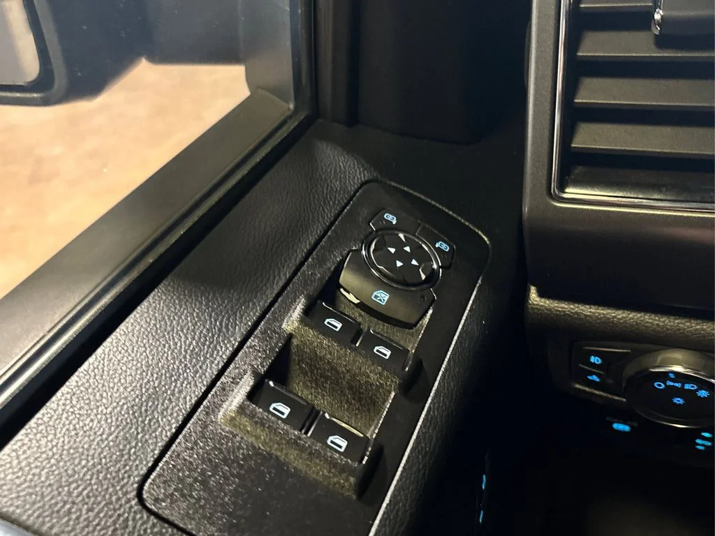 Used 2018 Shadow Black Ford XLT image 38