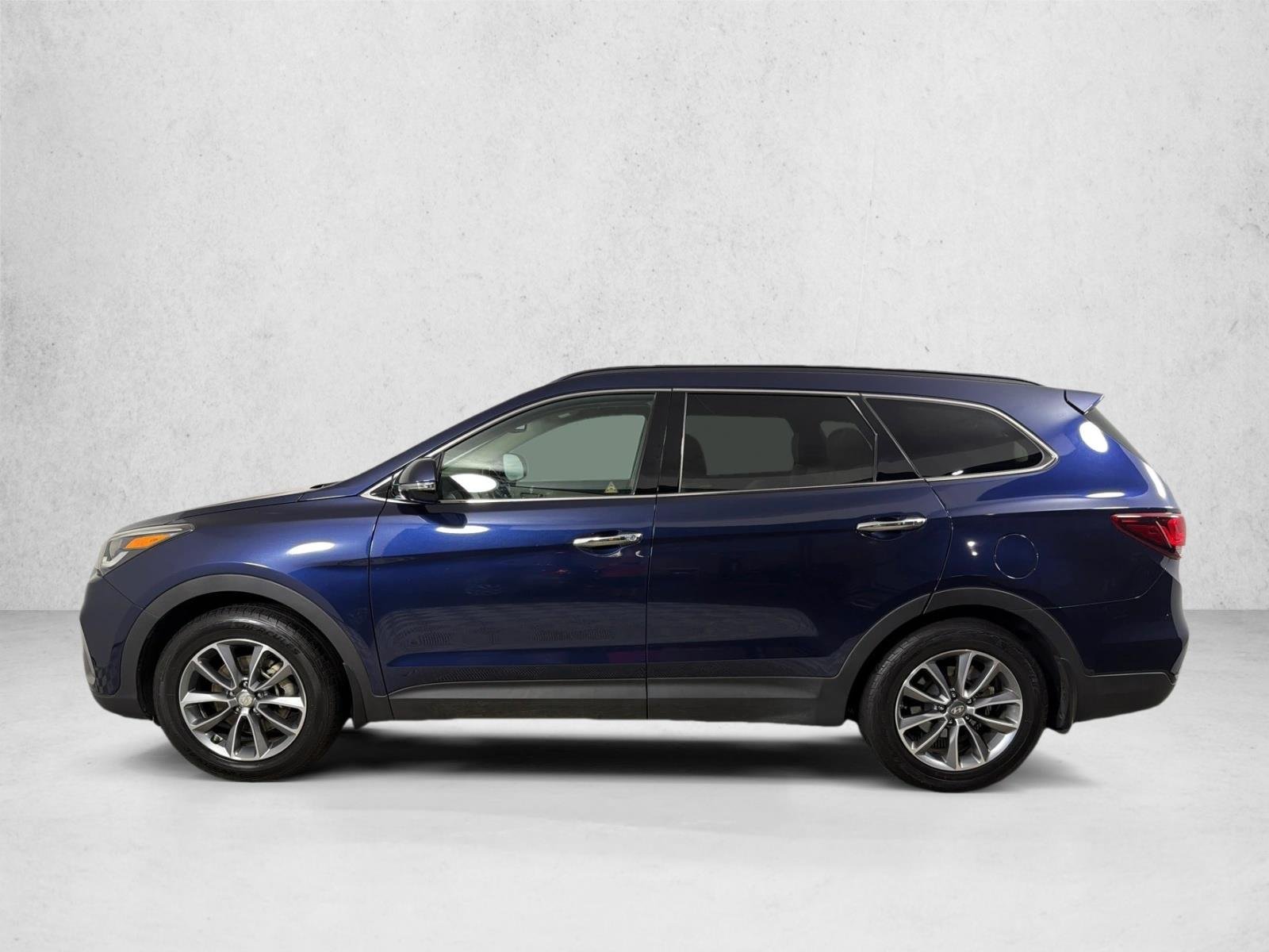 Used 2017 Storm Blue Hyundai SE image 6