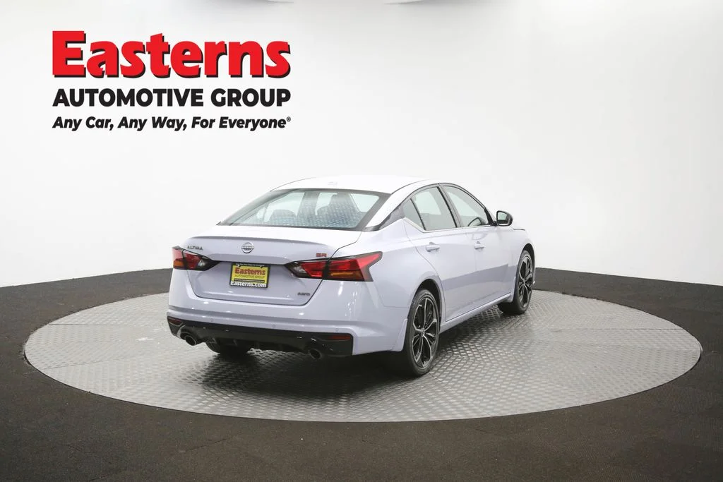Used 2025 Gray Nissan 2.5 SR image 40