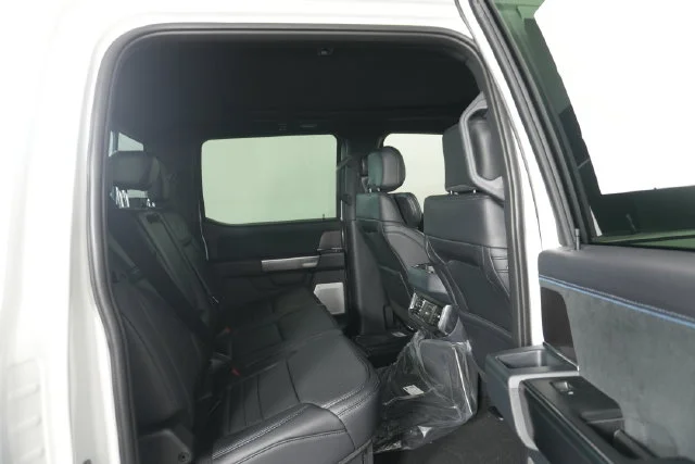 New 2027 Star White Metallic Tri-Coat Ford F-350® Platinum® image 33