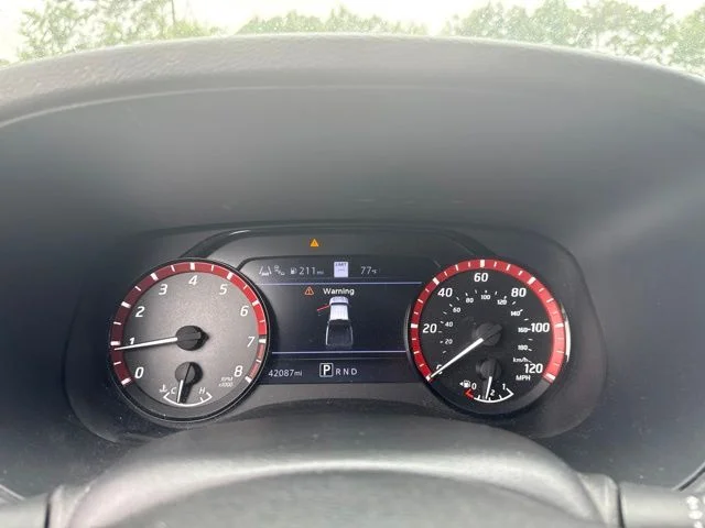 Used 2022 Beige Nissan PRO-X image 10