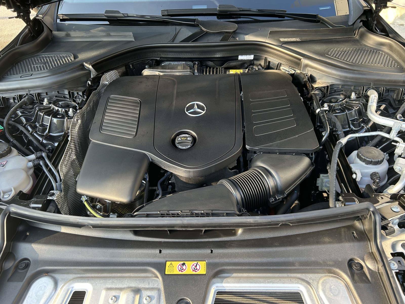 Certified Used 2025 Graphite Grey Metallic Mercedes-Benz GLC 350e 4MATIC® SUV image 49