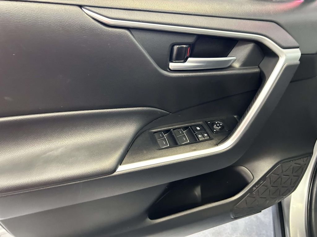Certified Used 2025 Silver Toyota XLE image 16