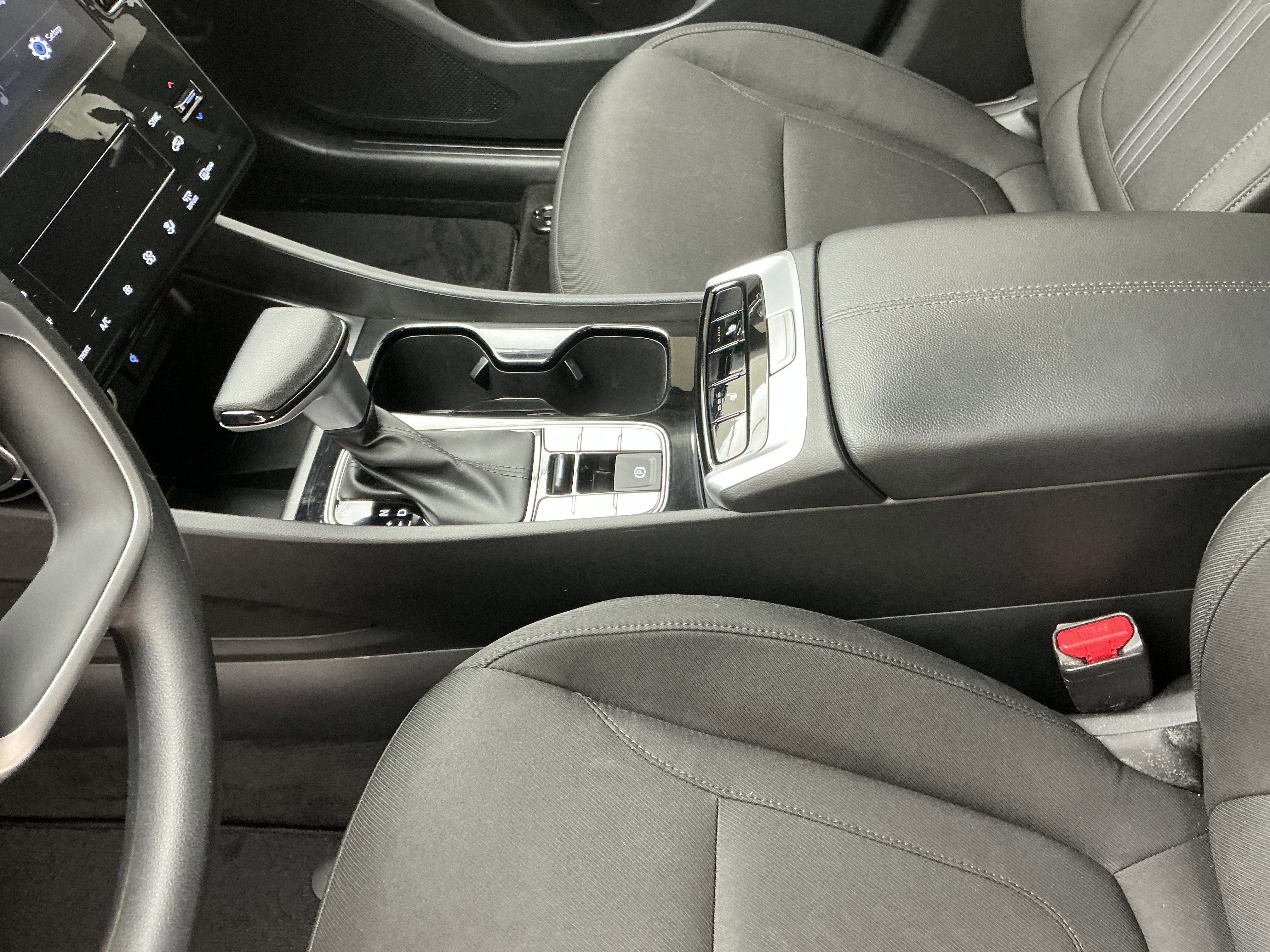 Certified Used 2024 White Pearl Hyundai SEL image 14