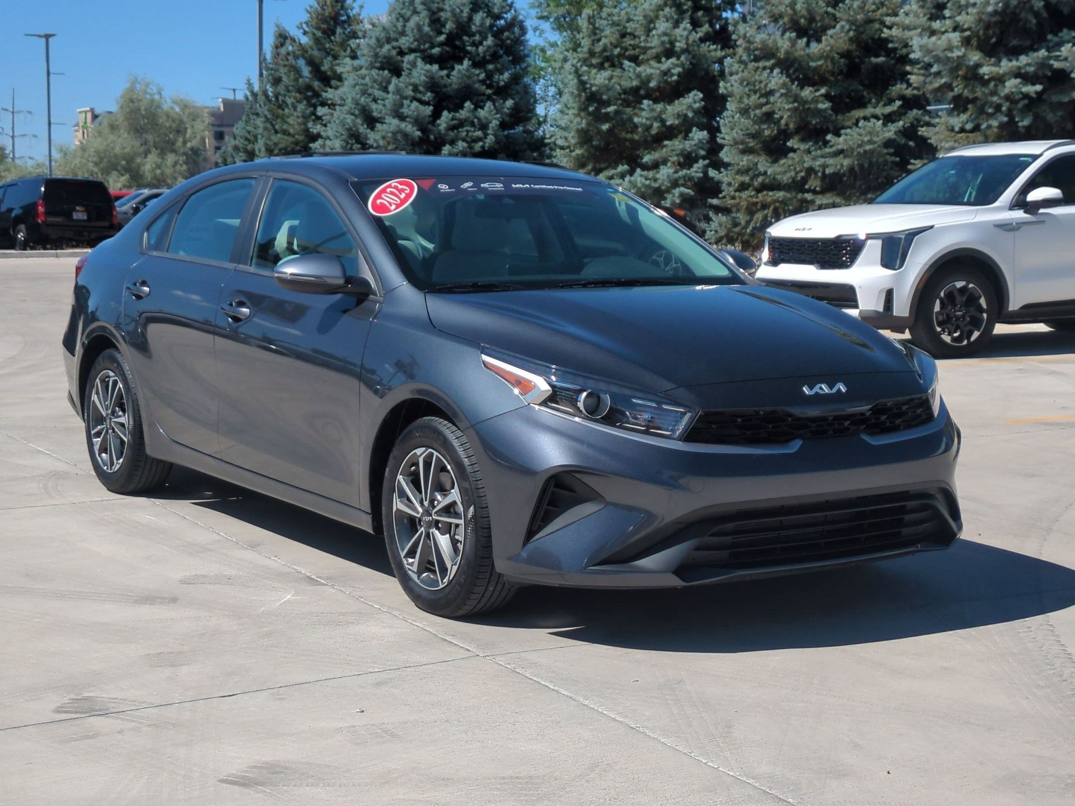 Used 2023 Gravity Gray Kia LXS image 7