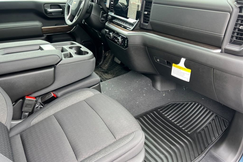 2025 Chevrolet Silverado 2500 HD LT - Photo 11