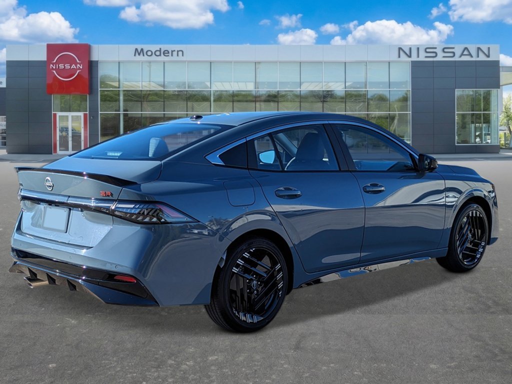 New 2027 Atlantic Gray Metallic Nissan SR image 5
