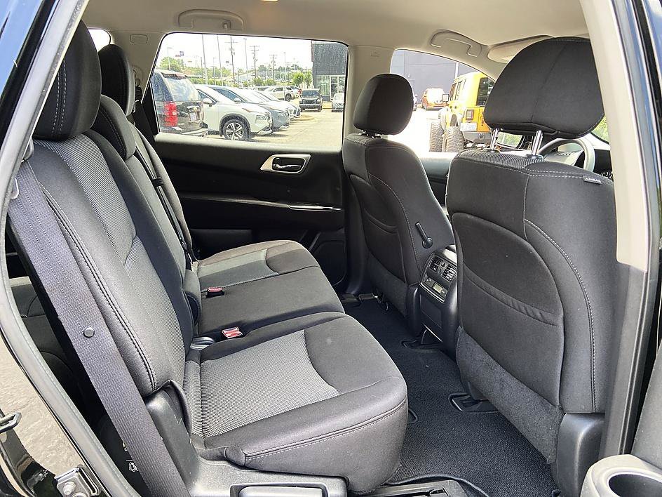 Used 2017 Magnetic Black Metallic Nissan S image 18
