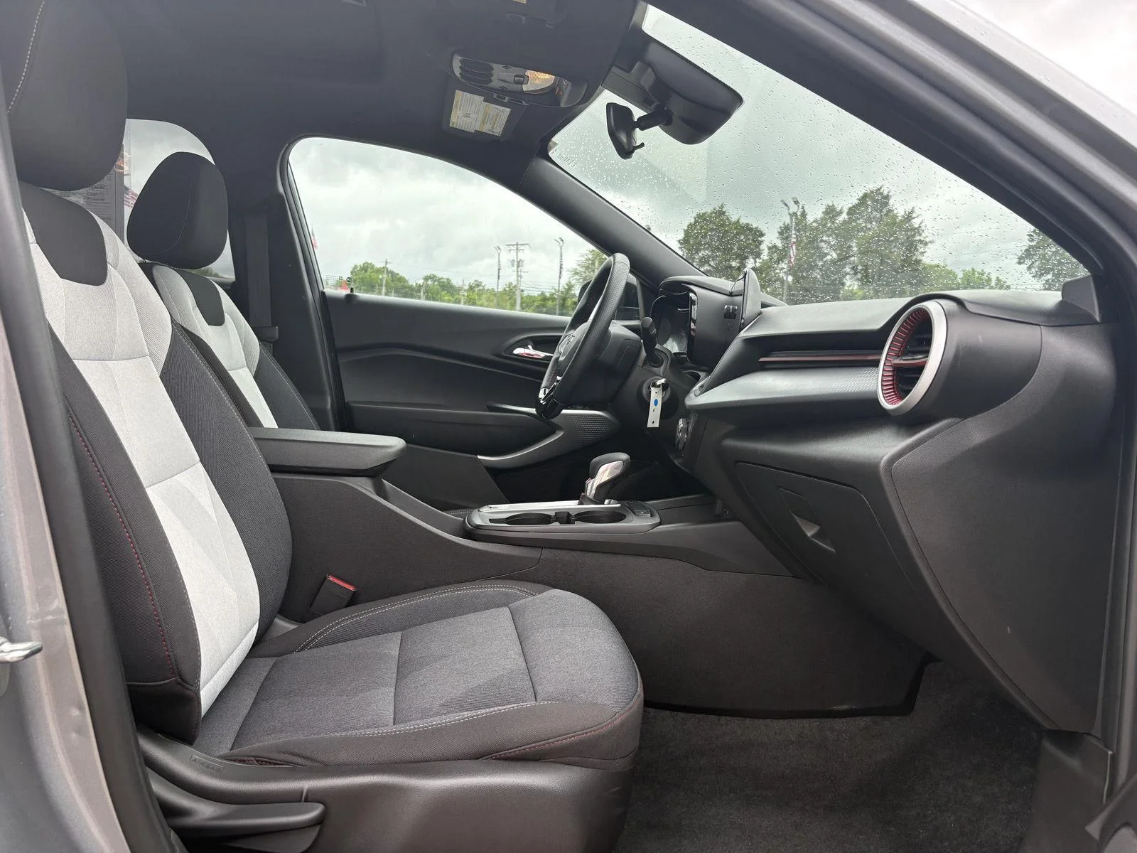 Used 2025 Sterling Gray Metallic Chevrolet 1RS image 15