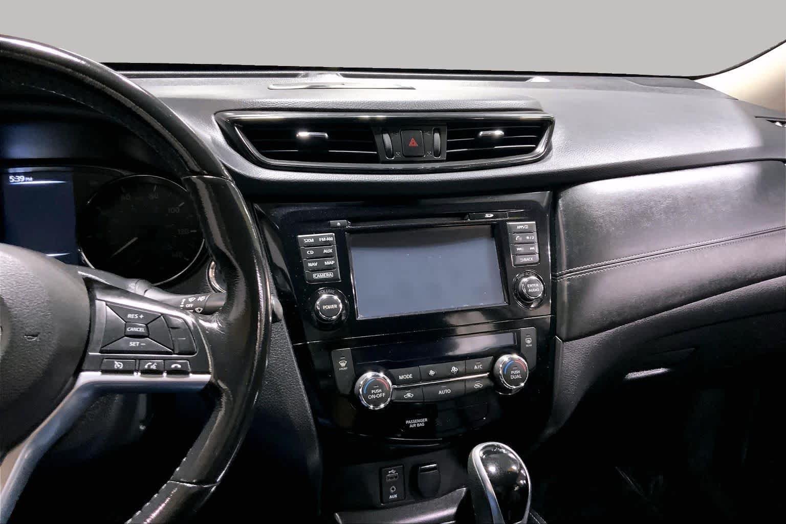 Used 2017 Gun Metallic Nissan SL image 7