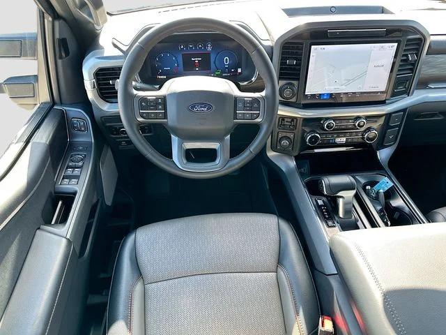 Used 2025 Gray Ford Lariat image 22