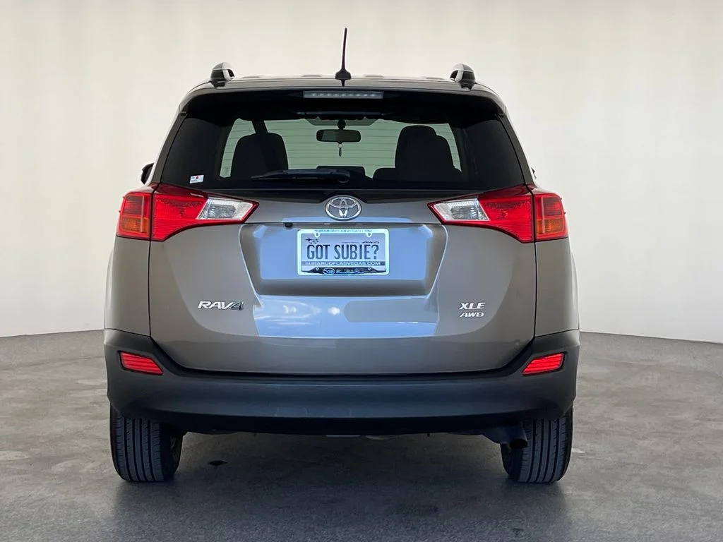 Used 2014 Brown Toyota XLE image 5