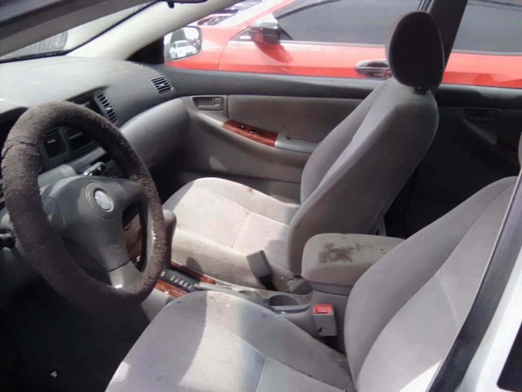 Used 2005 Silver Toyota  image 6