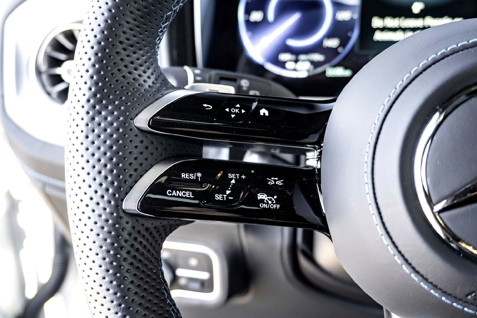 Certified Used 2025  Mercedes-Benz G 580e image 18