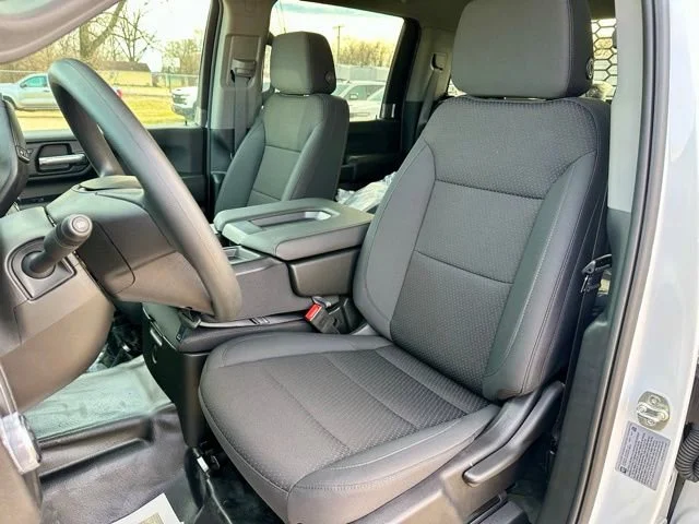 2025 GMC Sierra 3500HD Pro - Photo 14