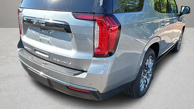 Used 2023 Sterling Metallic GMC Denali Ultimate image 40