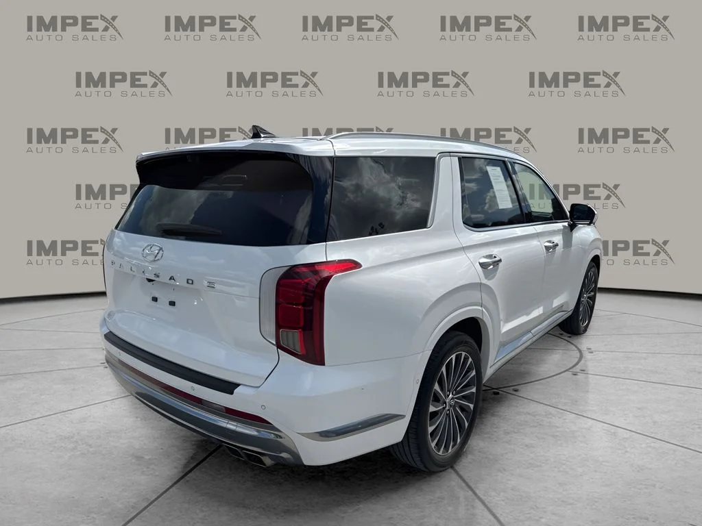 Used 2025 White Hyundai Calligraphy image 5
