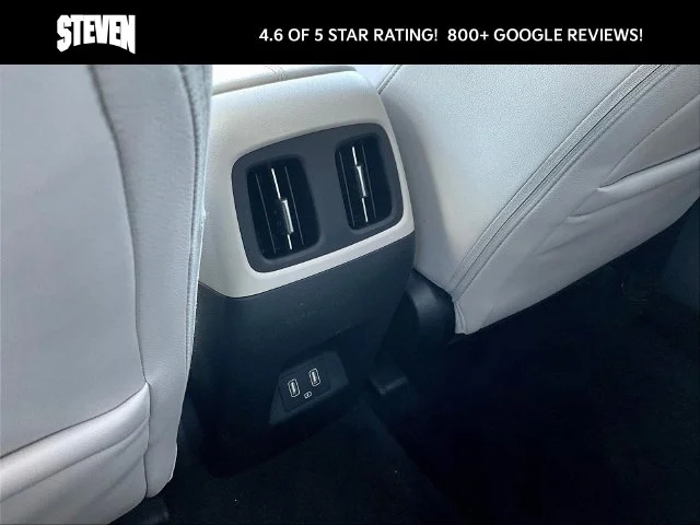 Used 2024 White Hyundai SEL image 11