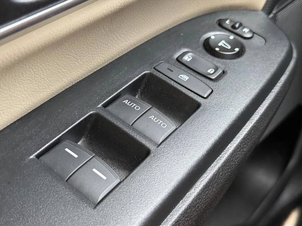 Used 2017 Gold Honda Touring image 15