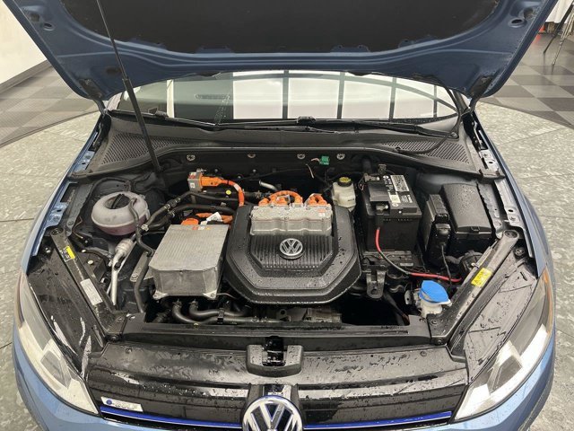 Used 2015 Blue Volkswagen Limited Edition image 2