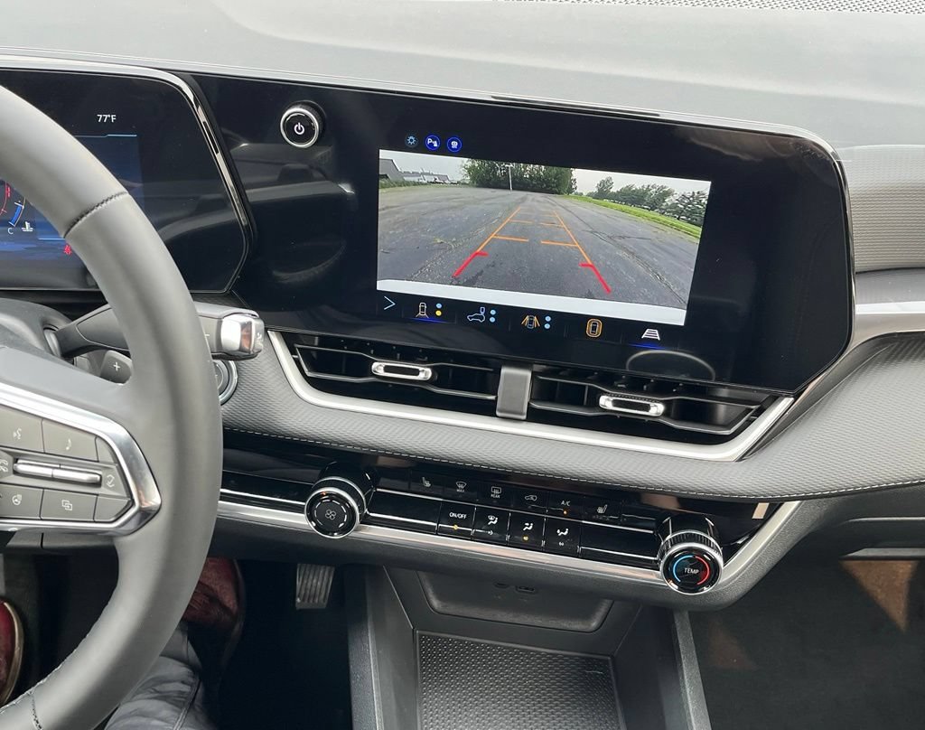 2027 Chevrolet Equinox LT - Photo 12