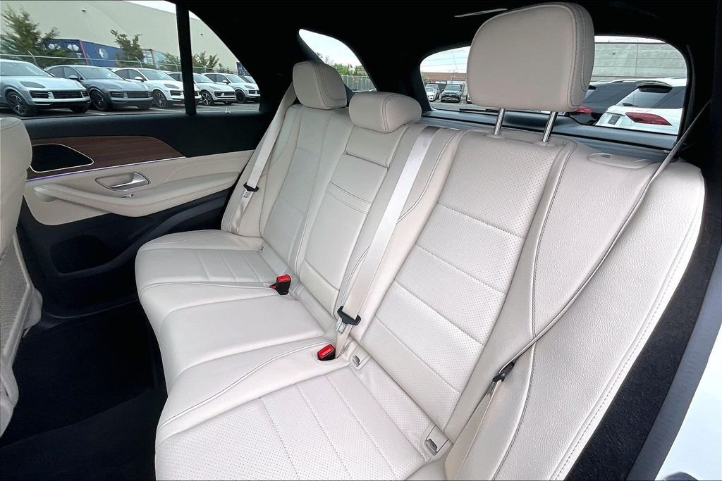 New 2026 Polar White Mercedes-Benz GLE 450 image 10