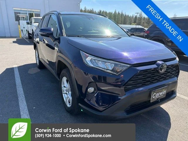 2021 Toyota RAV4 XLE AWD's photo