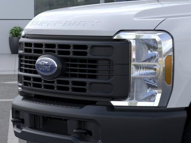 New 2026 Oxford White Ford F-250® XL image 39