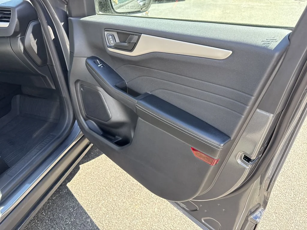 Used 2022 Carbonized Gray Metallic Ford SE image 28